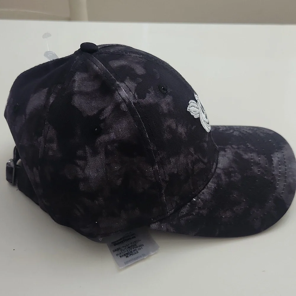 Disney Parks Mickey Says Boo Halloween Baseball cap Glows In Dark New With Tags